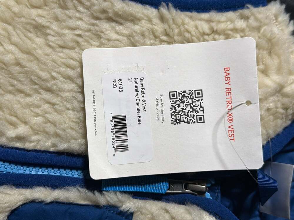 Patagonia Baby Retro-X Fleece Vest, Natural with Channel Blue, Size 2T - Picture 5 of 8